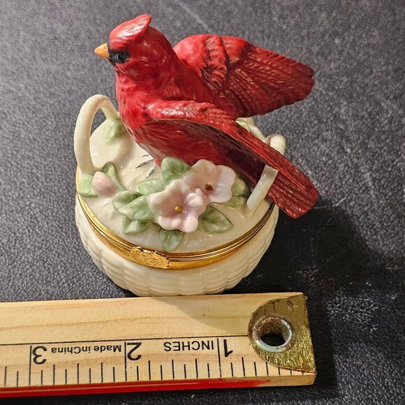 LENOX Treasures Cardinal Treasure/ Trinket Box Garden Birds Collection Red Bird - Picture 14 of 15